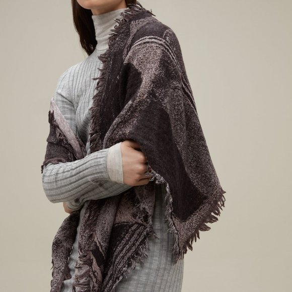 Wilfred Accessories - Aritzia Wilfred Haus Party Blanket Scarf